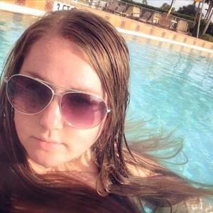 Meet your Posher, Ramona